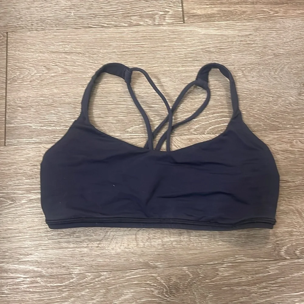 Lululemon dark blue strappy sports bra size 6 workout athletic running yoga_3